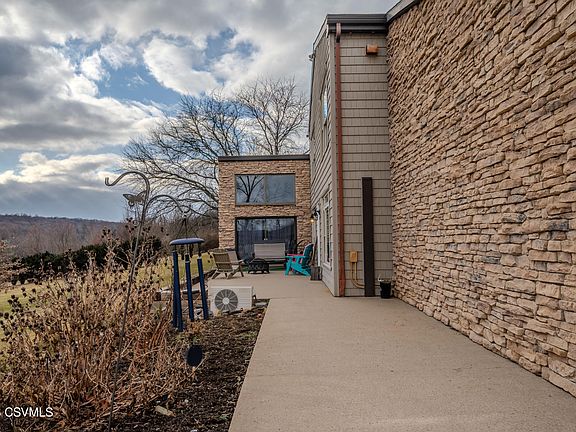 14th image of this home