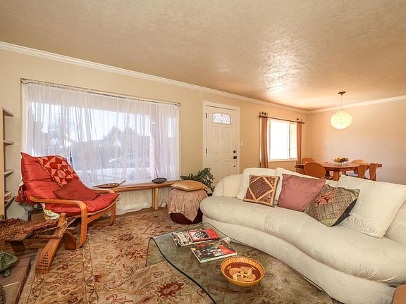 4th image of 510 Modesto Ave
