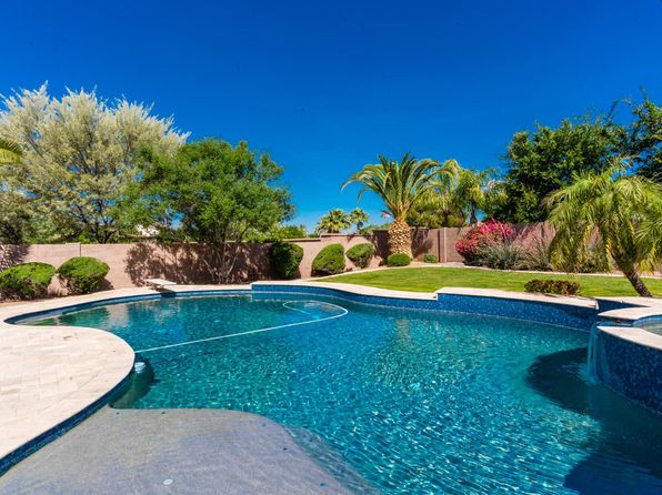 154 W Blue Ridge Way