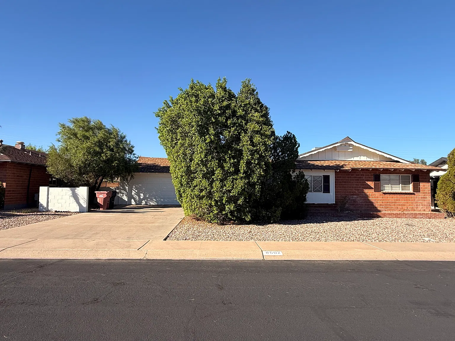 4 bed, 1800 sqft, $3,000 — Photo 1
