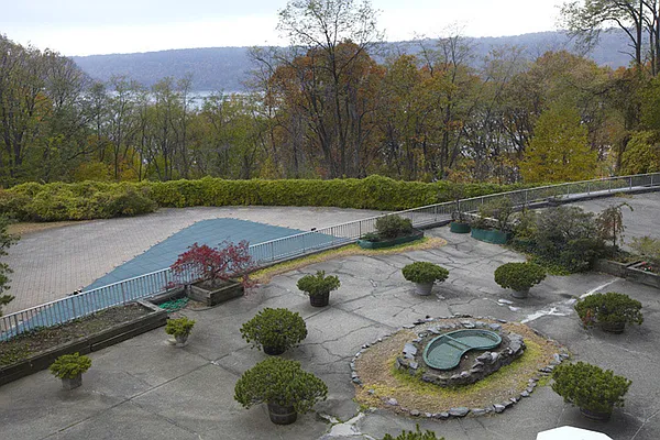 Sold by Brown Harris Stevens | media 30