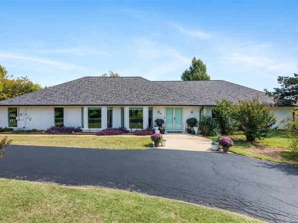 2891 Twin Acres Dr, Norman, OK 73071