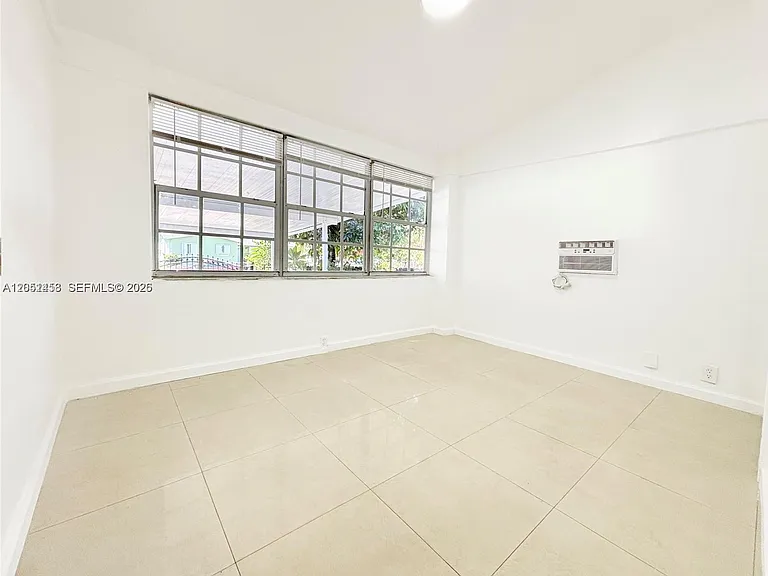 2731 NW 100th St #B — Photo 8