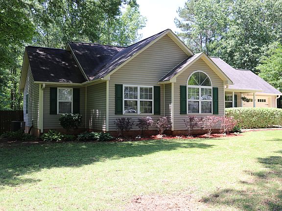 2nd image of 117 Darlene Dr