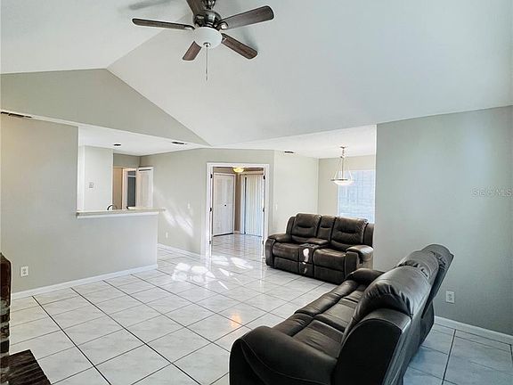5th image of 951 Bird Bay Ct APT 101