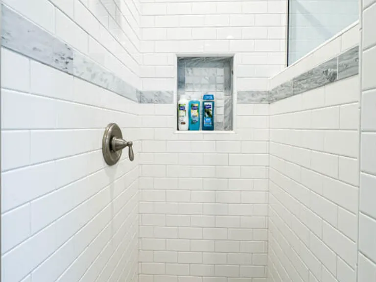239 S Doheny Dr — Photo 16