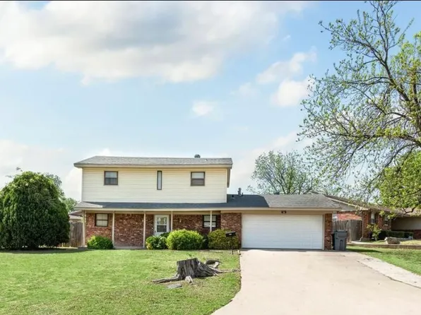 406 NW 68th St, Lawton, OK 73505