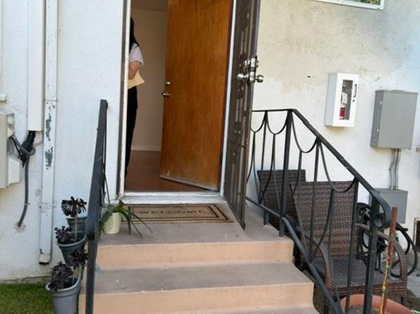 1017 Western Ave #1