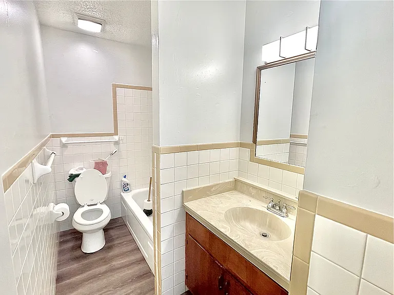 2115 W Emma Ave — Photo 6