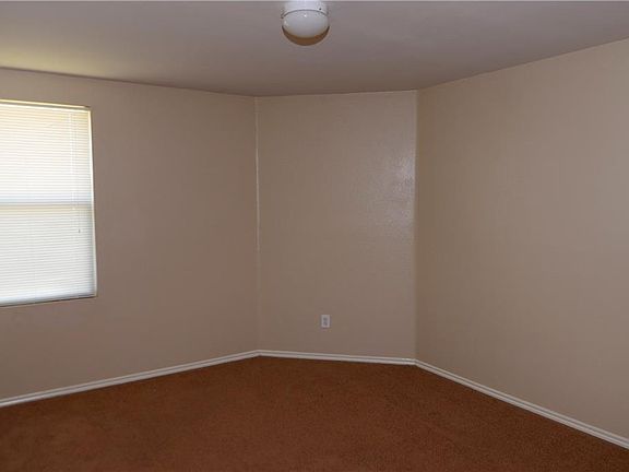 4th image of 1015 Graystone Dr
