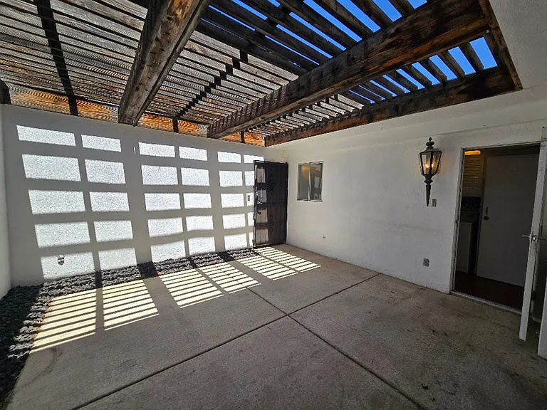 3030 El Camino Ave — Photo 44