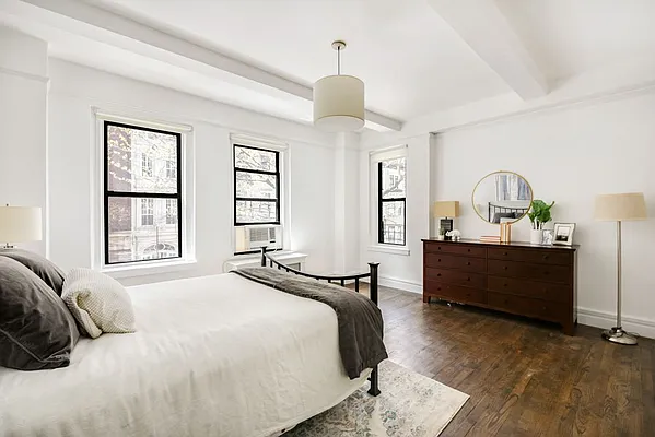 Sold by Compass | media 8