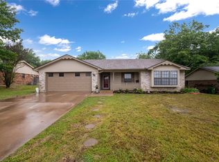 606 Angel Fire Dr, Hewitt, TX 76643