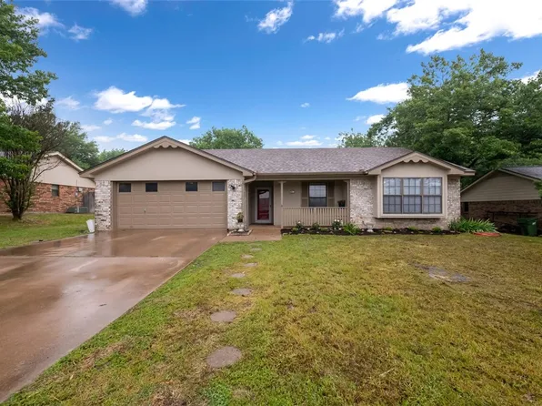 606 Angel Fire Dr, Hewitt, TX 76643