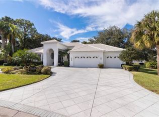 8620 Woodbriar Dr, Sarasota, FL 34238