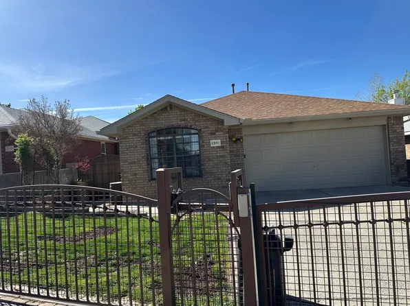 6944 Forest Hills Dr NE, Albuquerque, NM 87109