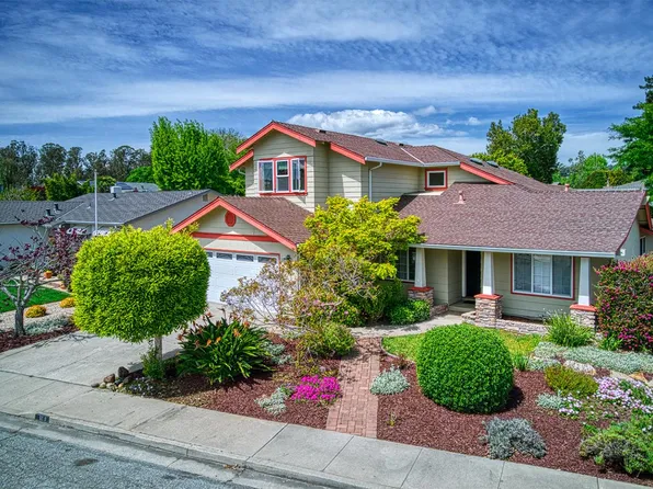 114 Seaborg Pl, Santa Cruz, CA 95060