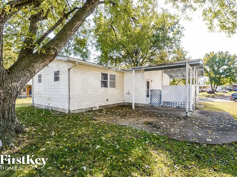 385 Humes Ln — Photo 13