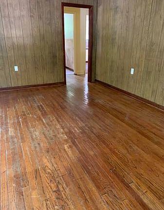 5th image of 4361 Royal Harbor Rd