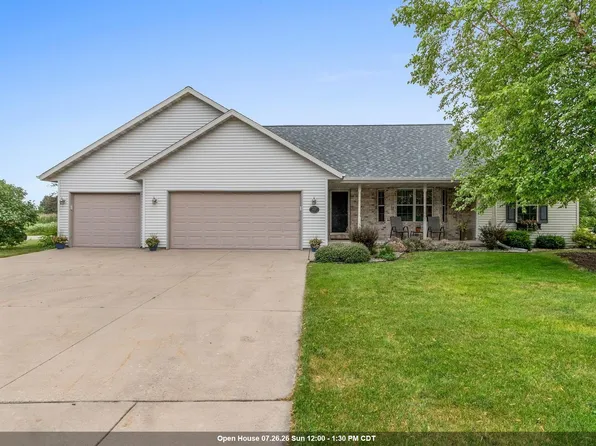 1717 Emerald Dr, Green Bay, WI 54311