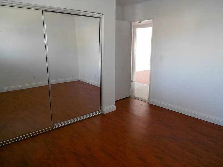 3000 Canyon Crest Dr #5 — Photo 5