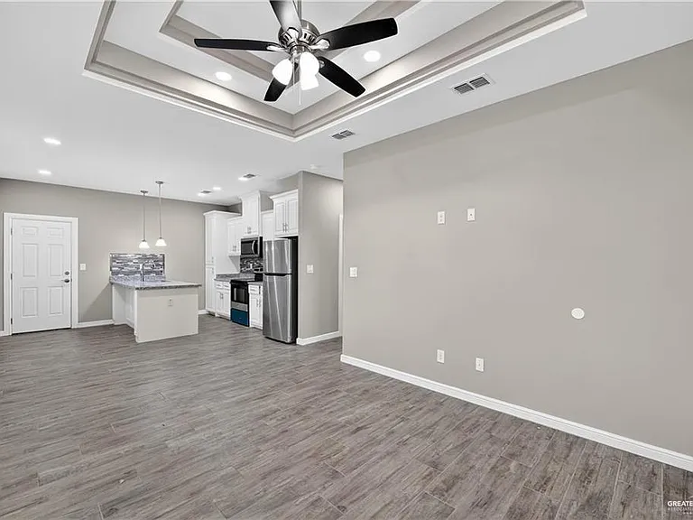1201 Country Club Dr #1 — Photo 18