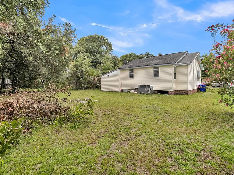 2330 Bailey Dr — Photo 27