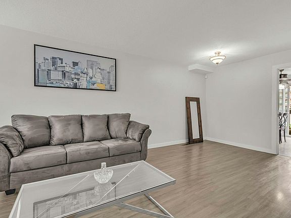 4th image of 45740 Thomas Rd #27
