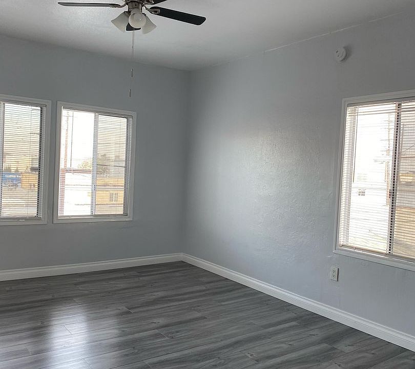1st image of 2415 E 53rd St #312