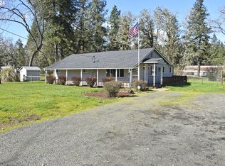 25573 Perkins Rd, Veneta, OR 97487