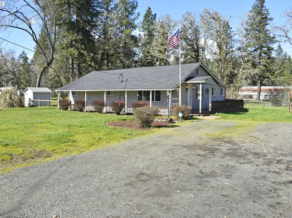 25573 Perkins Rd, Veneta, OR 97487