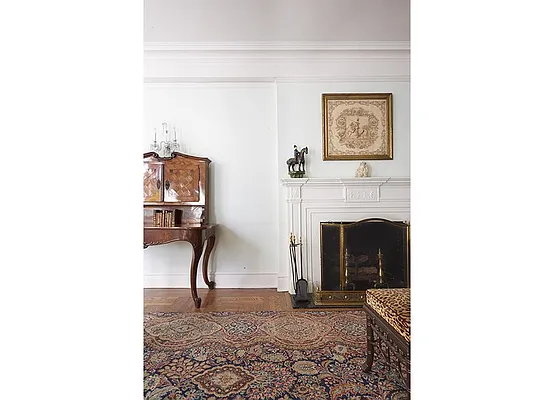 Sold by Warburg | media 2