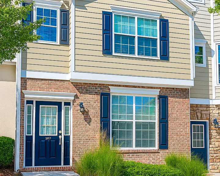 139 Riverstone Commons Cir — Photo 1