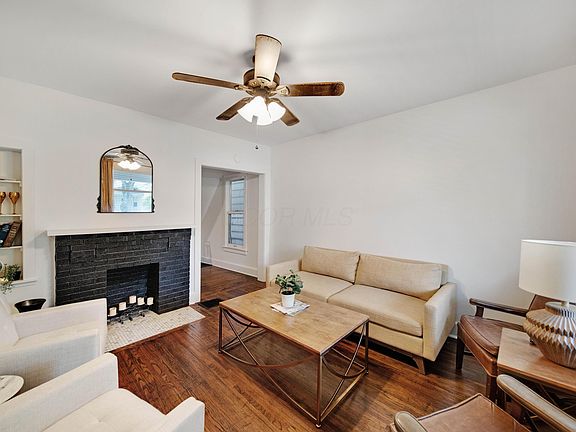 4th image of 212-214 W 3rd Ave