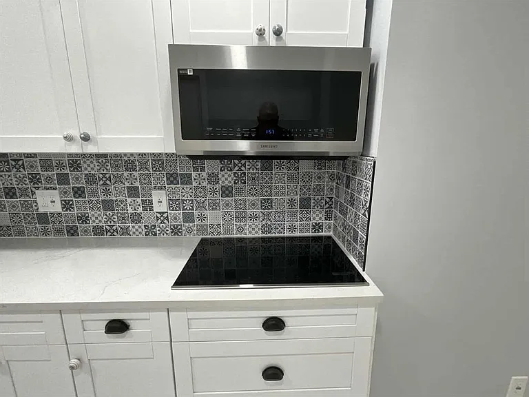 649 W Oakland Park Blvd #211A — Photo 3