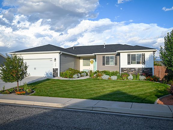 2nd image of 136 N 4275 W