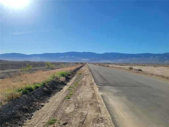 0 Locust Rd, Lucerne Valley, CA 92356