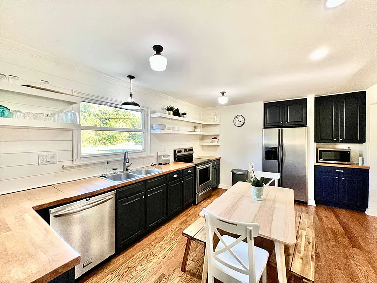 2931 Belmeade Dr — Photo 9