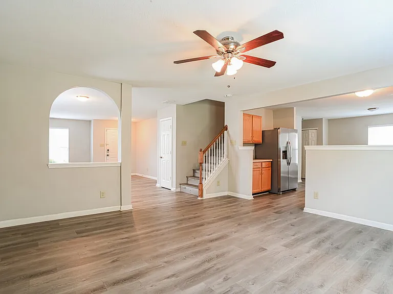 1528 Bray Dr — Photo 8