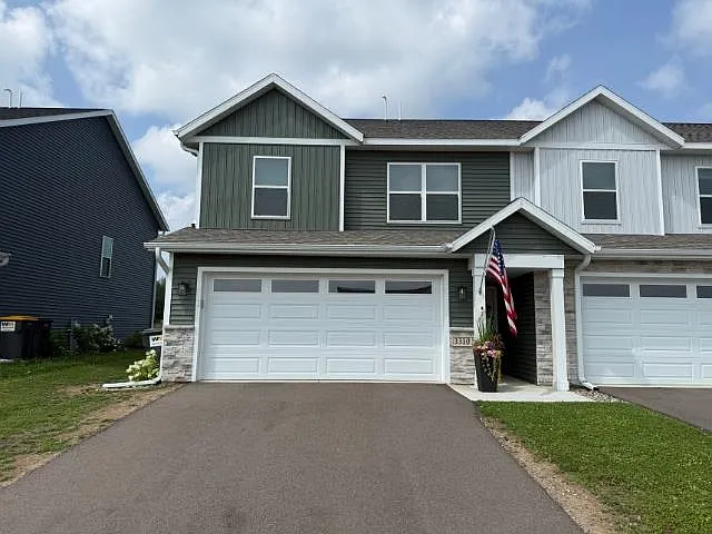 3310 Green Pastures Ln — Photo 1