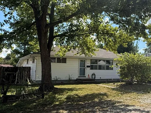 315 S Jackson St, Rushville, IL 62681