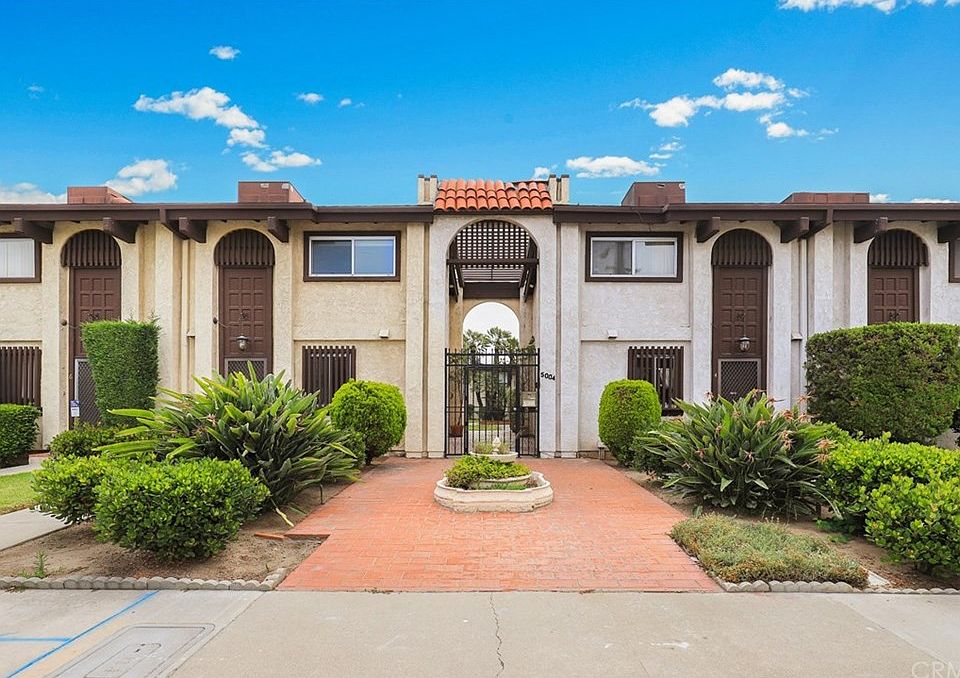 1st image of 5004 Farago Ave Unit 5