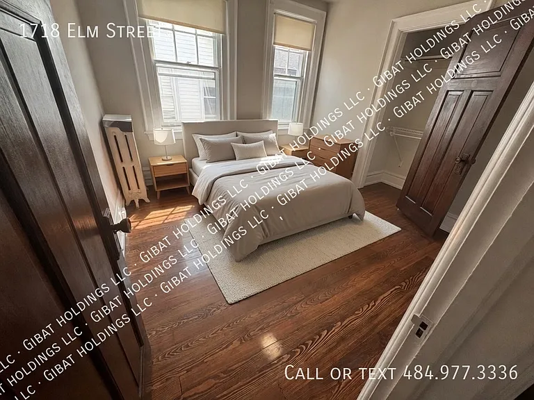 1718 Elm St — Photo 14
