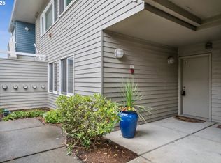 87 N Hayden Bay Dr, Portland, OR