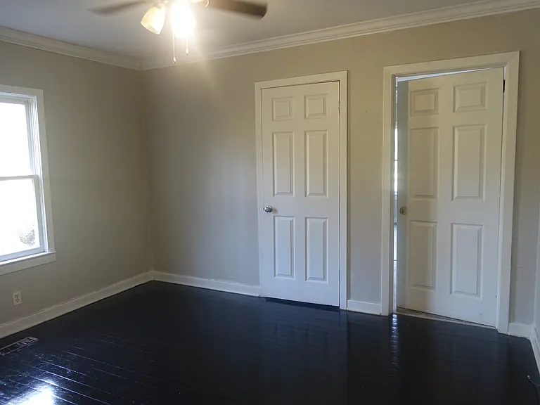 716 Robin Rd — Photo 9