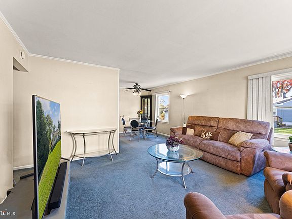 5th image of 7105 Vellex Ln