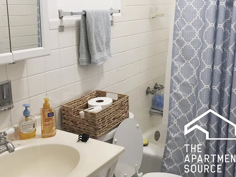 915 W Waveland Ave #3B — Photo 9