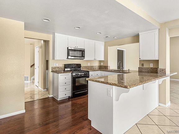 5th image of 8010 Beechwood Ct