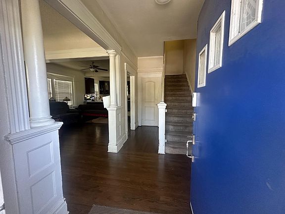 2nd image of 430 E Magnolia St