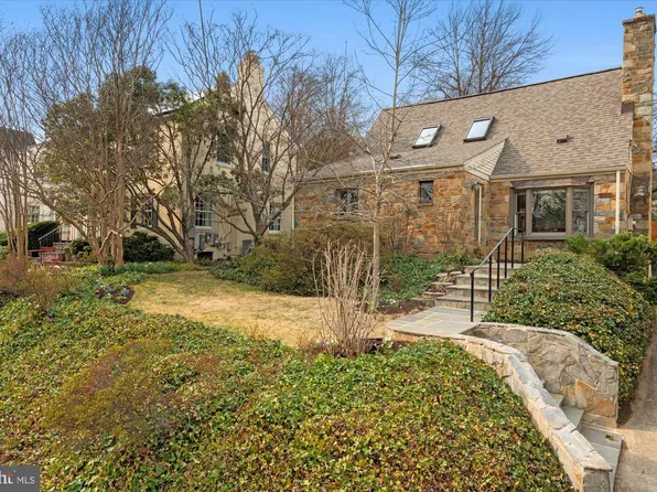 503 Woodland Ter, Alexandria, VA 22302